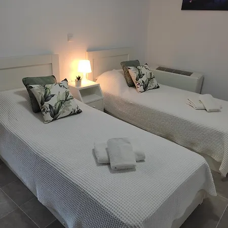 To Petrino Serifos *