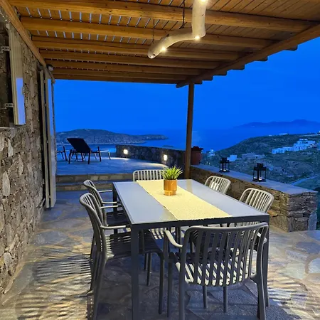 別荘 To Petrino Serifos